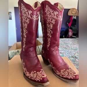 Corral Burgundy Heeled Boots with Cream Embroidery